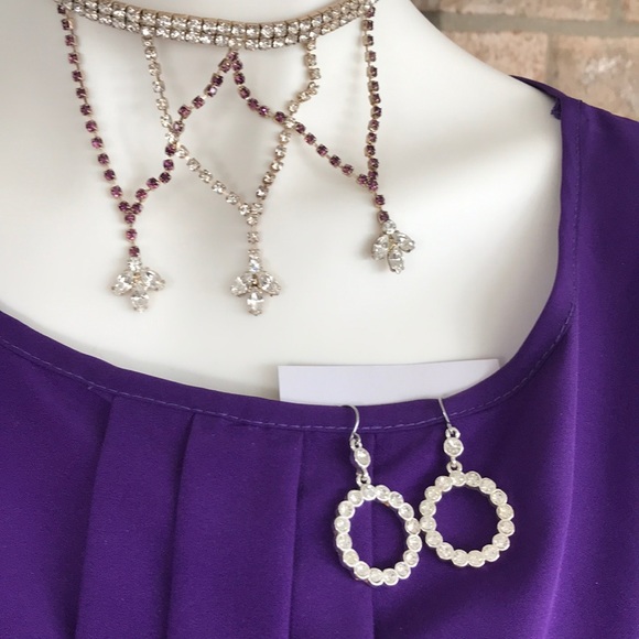 Jewelry - Diamond/Crystal like Costume Jewelry